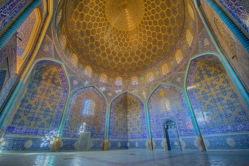 کاشی‌کاری و گنبد ایرانی — الهام بصری تیم پانا